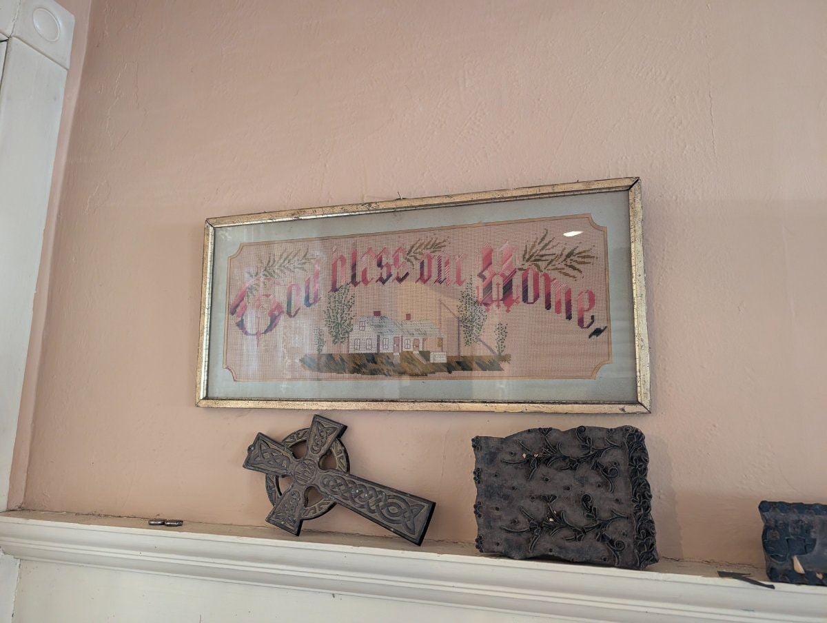 Victorian Perforated Paper 'God Bless Our Home' Motto Sampler